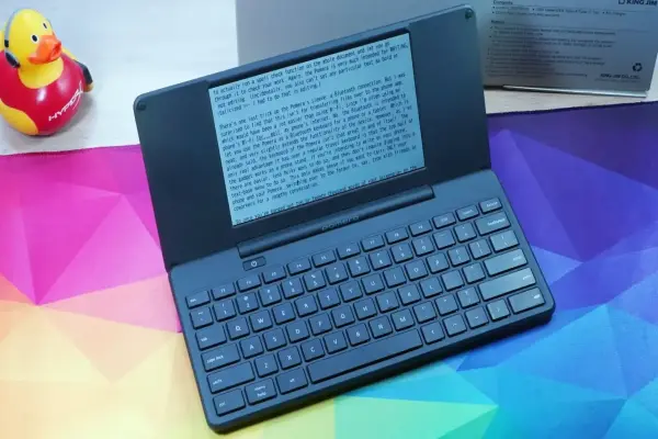 Tôi mua một bộ bài viết Pomera ‘đầy phong cách và thất vọng bỏ đi